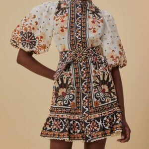 Flower Fan Tapestry Off-White Mini Dress